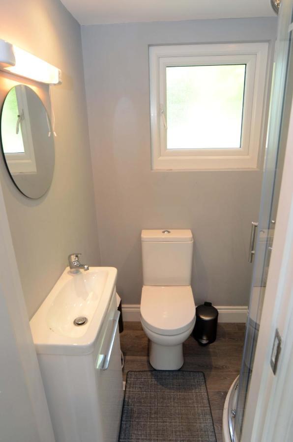 Tawny Lodge Westport Extérieur photo