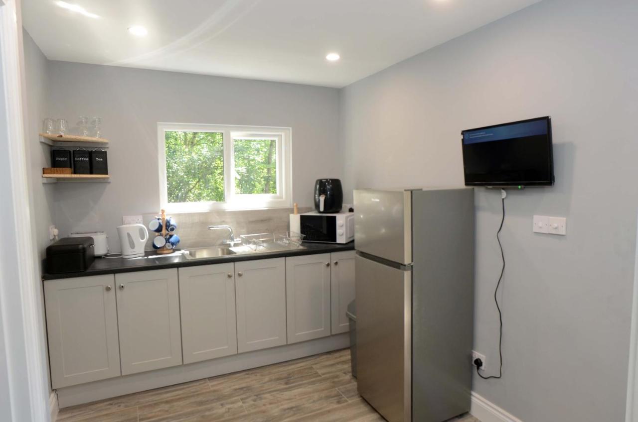 Tawny Lodge Westport Extérieur photo